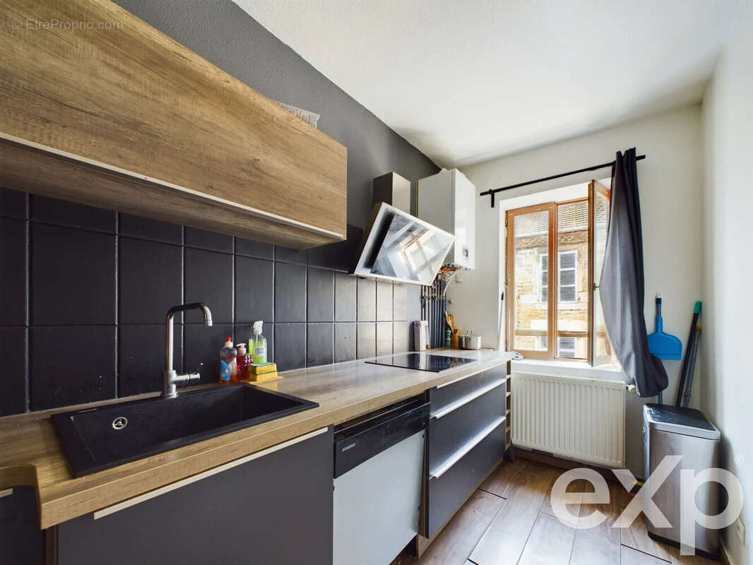 Appartement à LA TOUR-DU-PIN