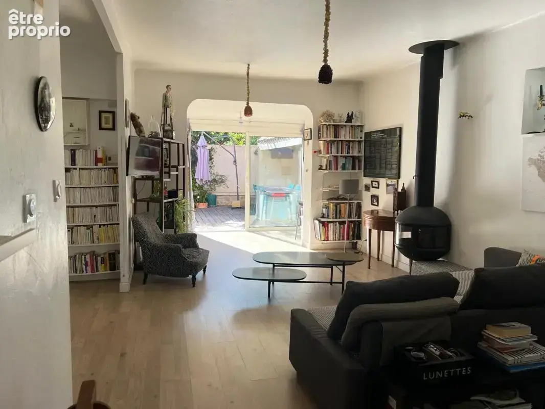 A vendre la seyne sur mer 83500 quartier mar-vivo  maison de caractere a 150 m de la plage - photo 6