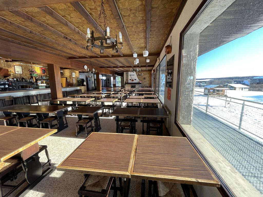 Commerce à LAGUIOLE