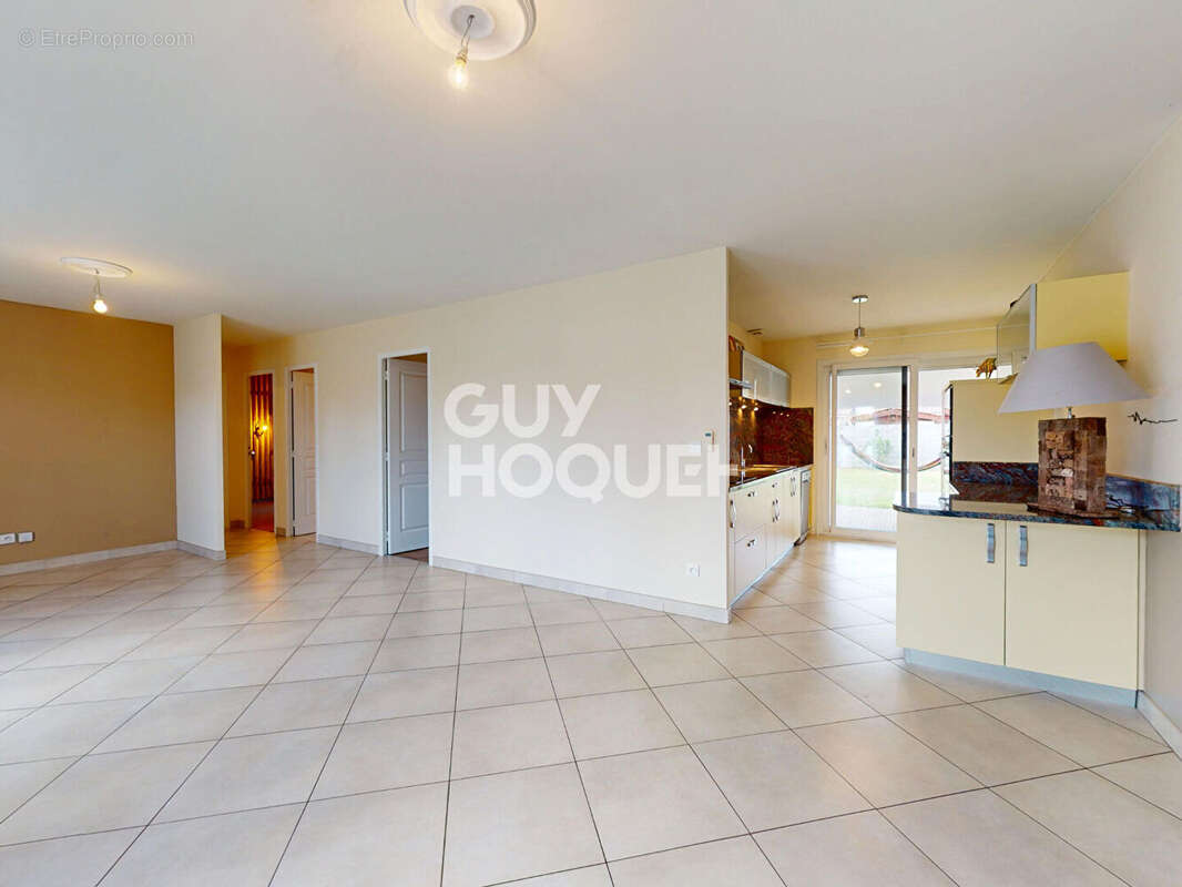 Maison à BENESSE-MAREMNE