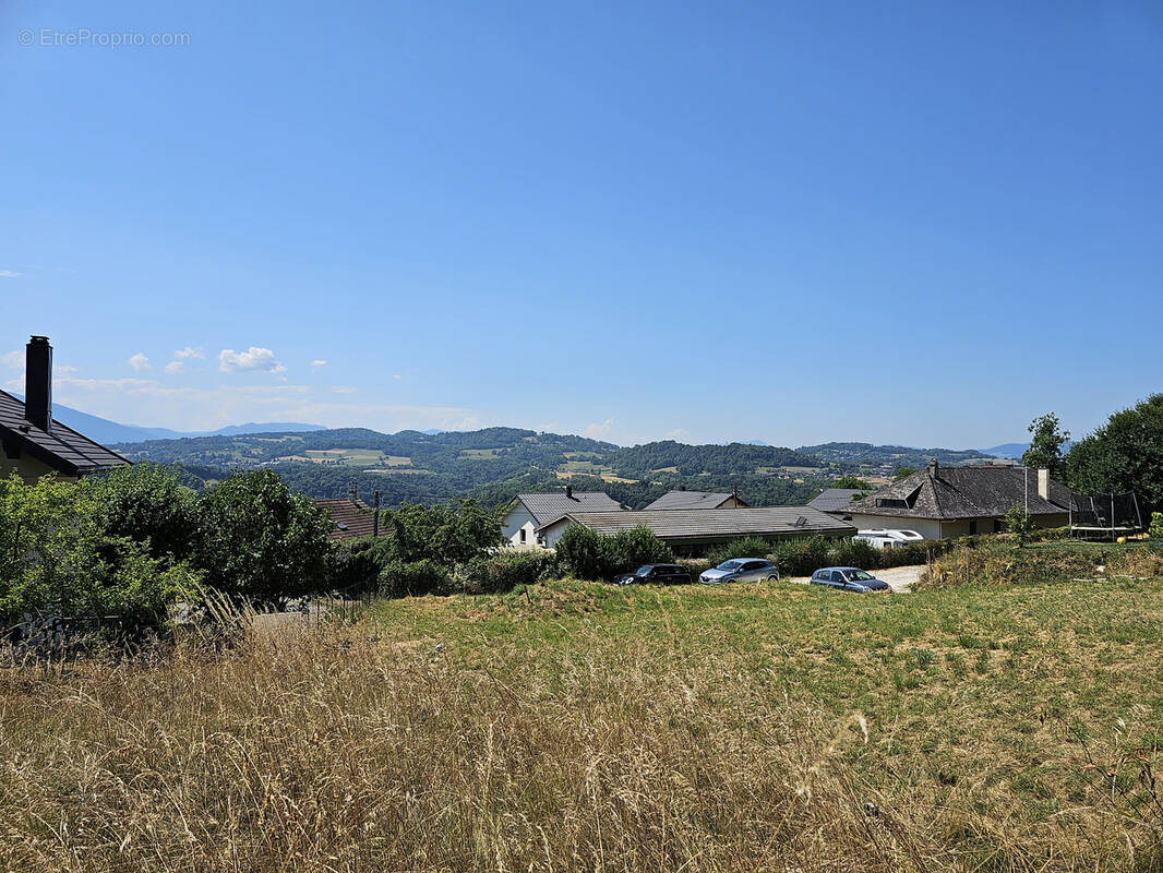Terrain à LOVAGNY