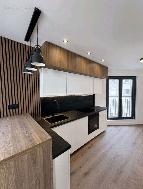 Appartement à PARIS-12E