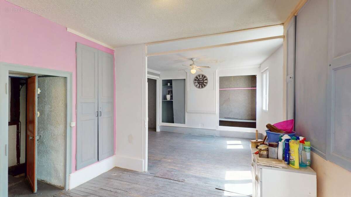 Maison à vendre divisible en 3 appartements - photo 13