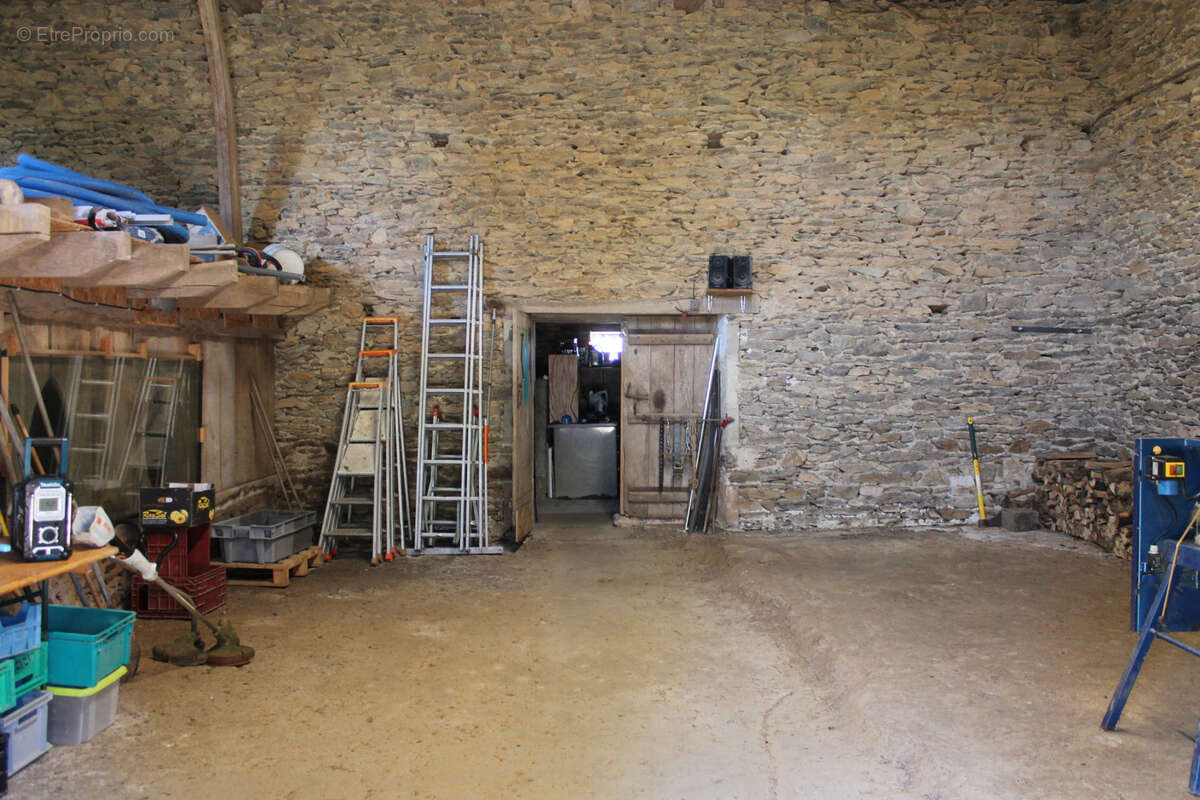 Fermette rénovée avec gites et piscine . - photo 9
