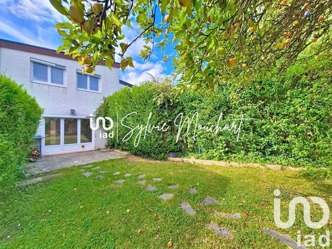 Photo 1 - Maison à VILLIERS-LE-BACLE