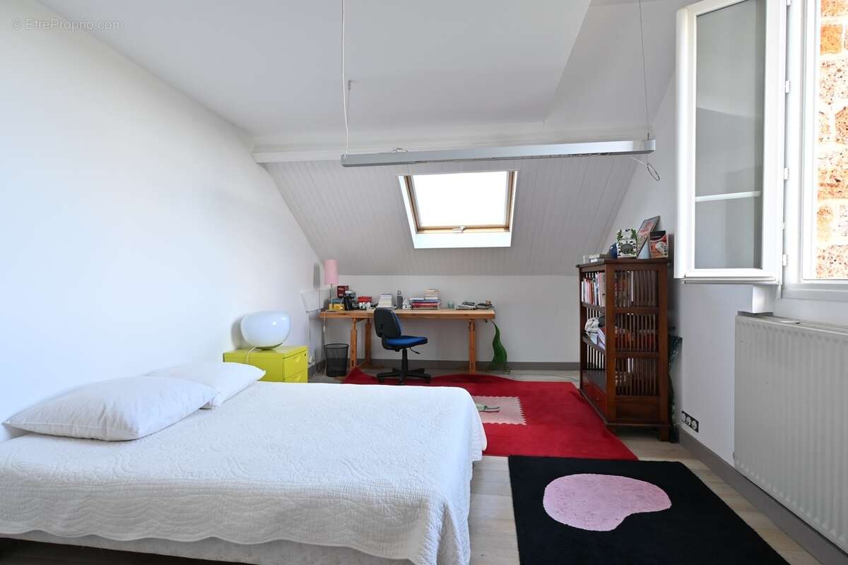 Propriété Maison - Bureau - Parkings CONFLANS SAINTE HONORINE (78) - photo 24