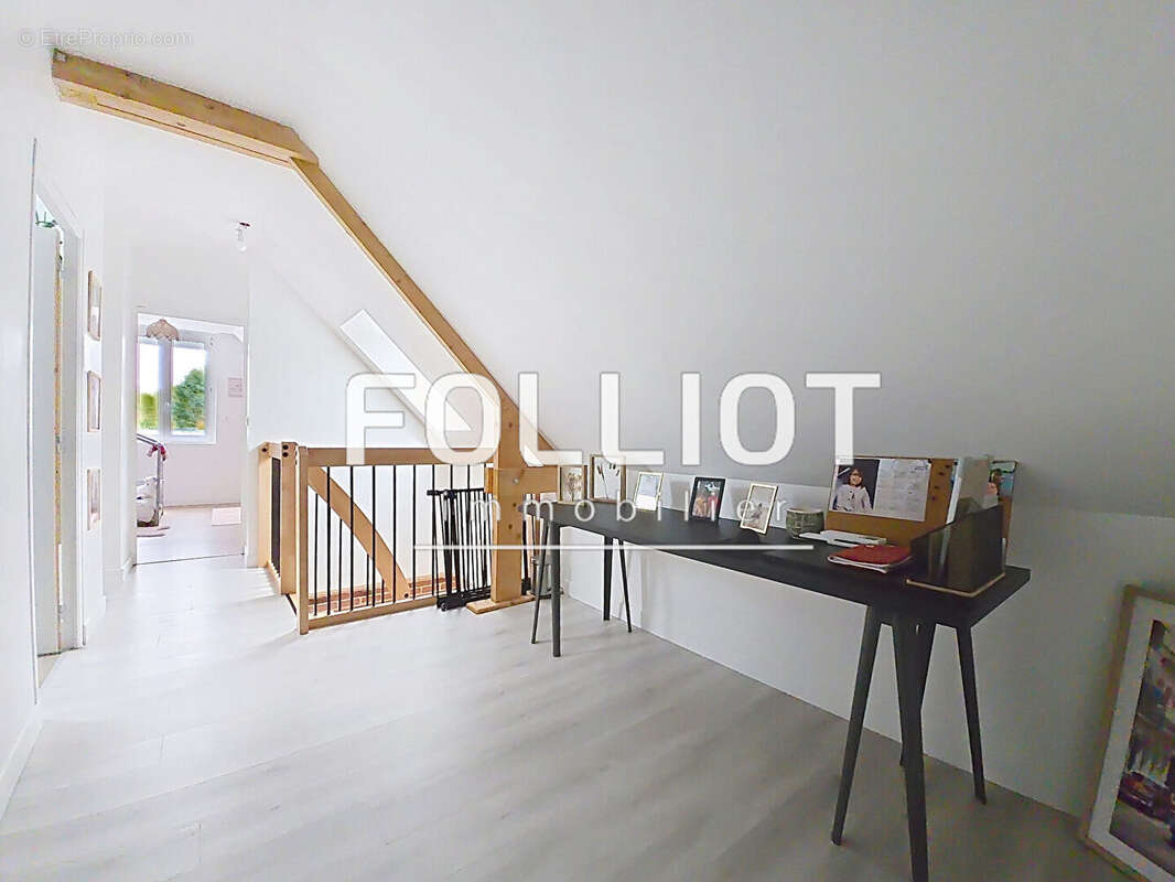 Maison à BRICQUEVILLE-SUR-MER