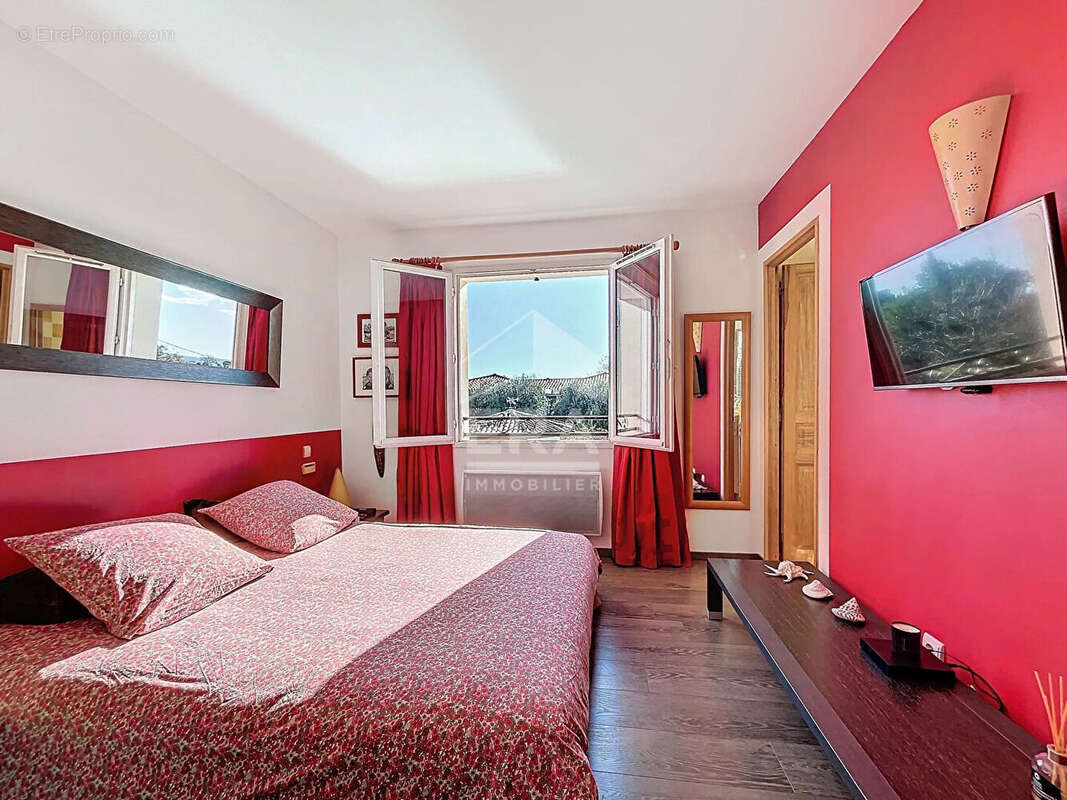 Maison à CAGNES-SUR-MER