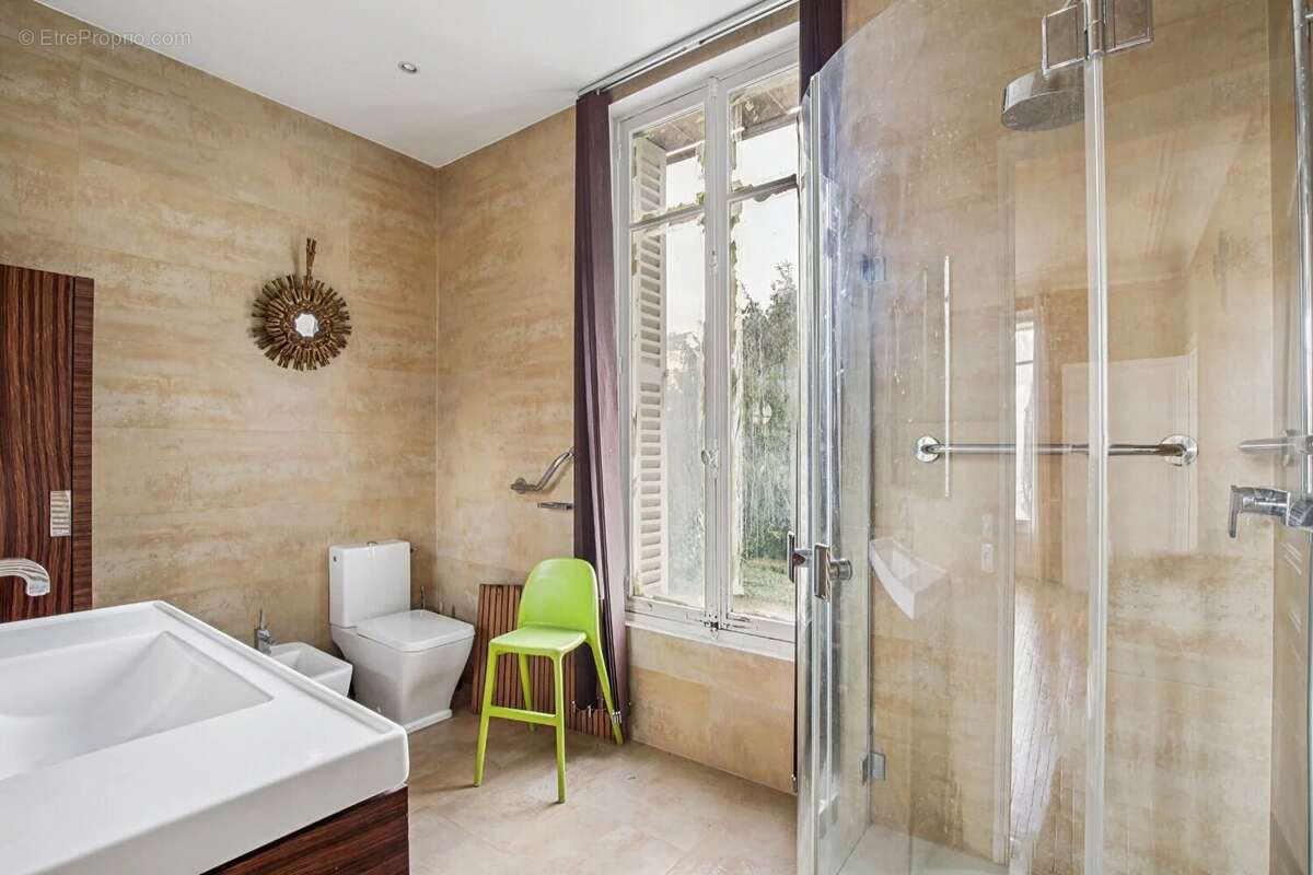 Maison à LE VESINET