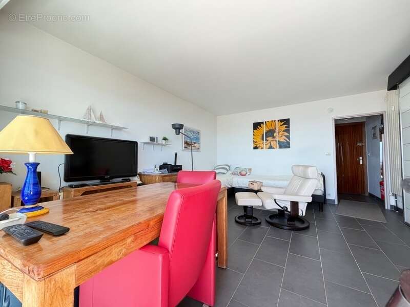 Appartement à VALLAURIS