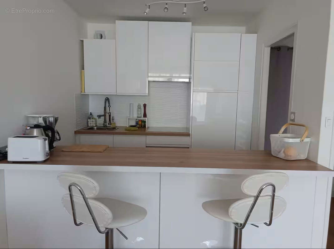 SAINT CAST LE GUILDO - Appartement T2 face mer, vendu meublé et équipé - photo 2