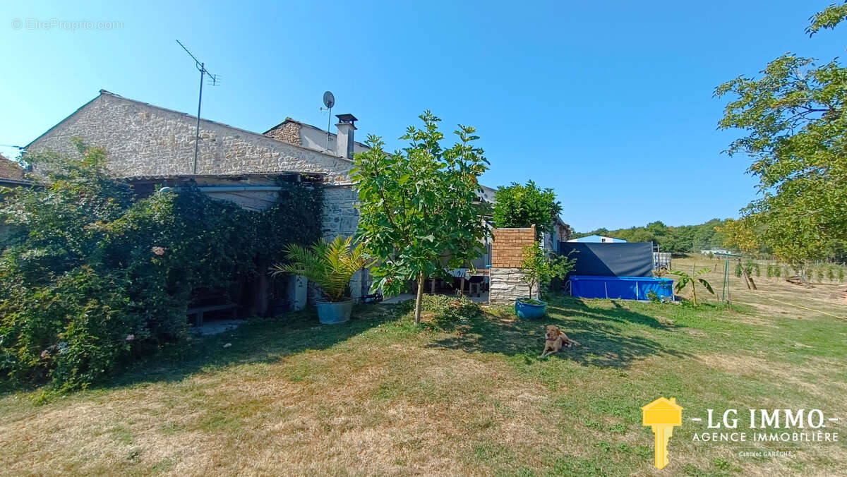 Maison à EPARGNES