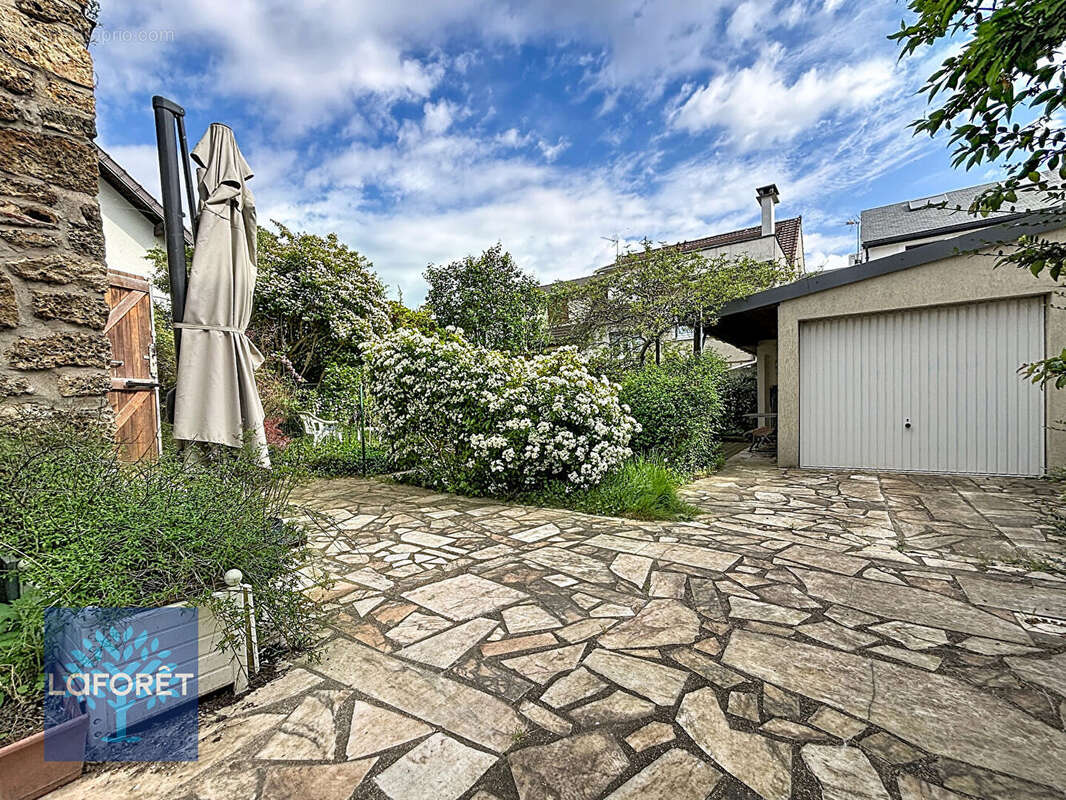 Maison à ORMESSON-SUR-MARNE