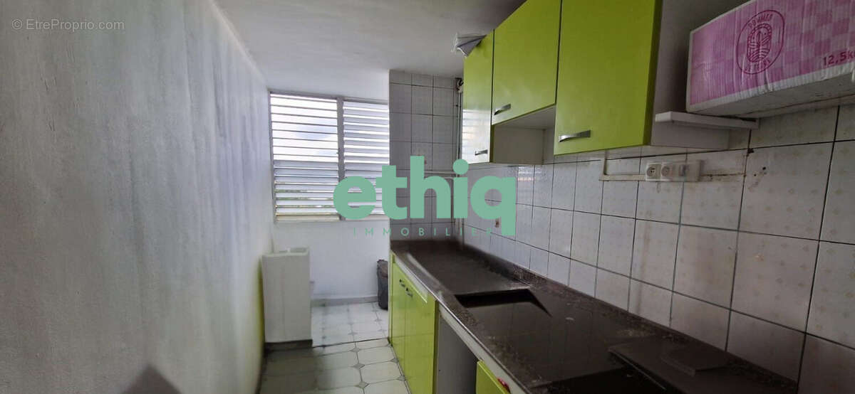 Appartement à LES ABYMES