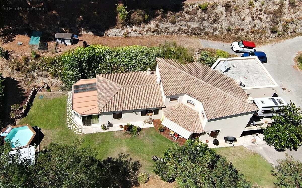 Maison à COLOMARS