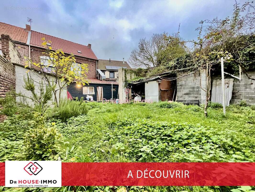 Maison à QUIEVRECHAIN