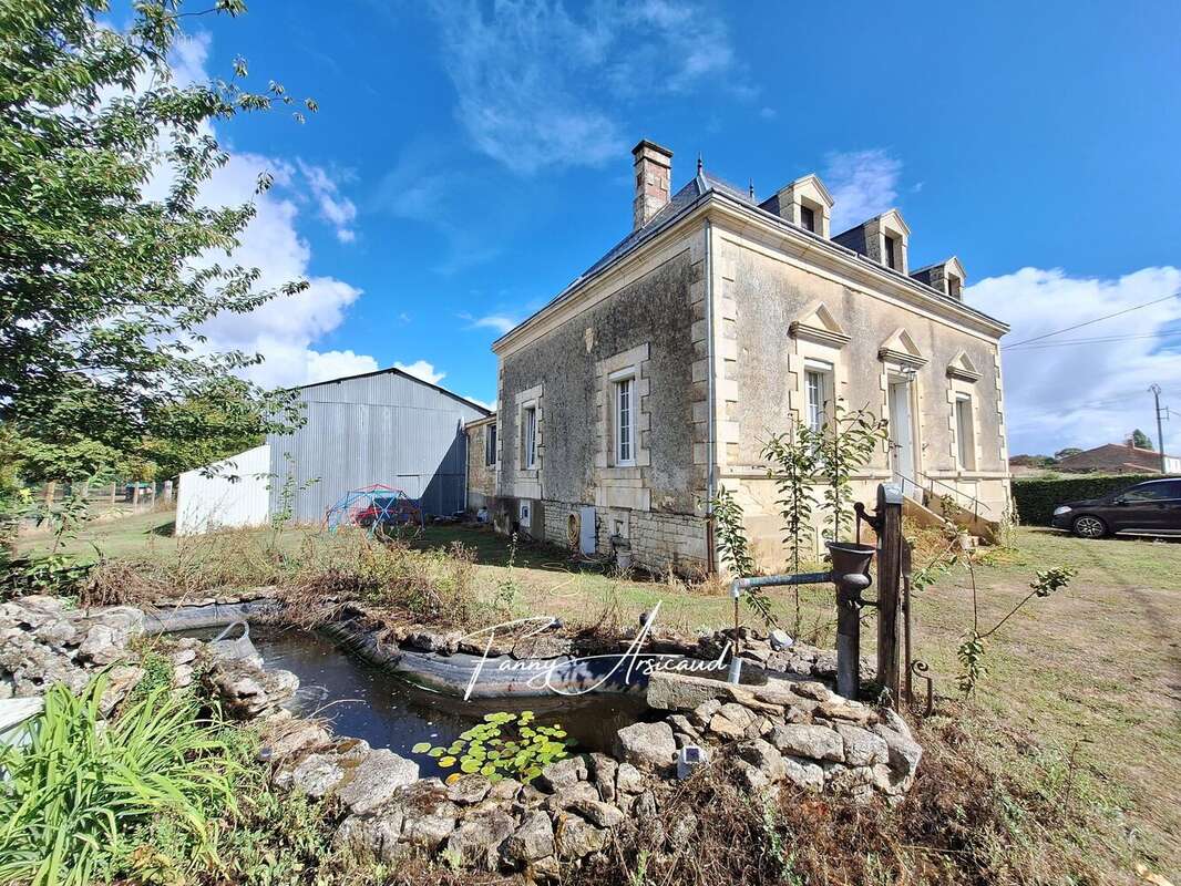 Maison à DAMVIX