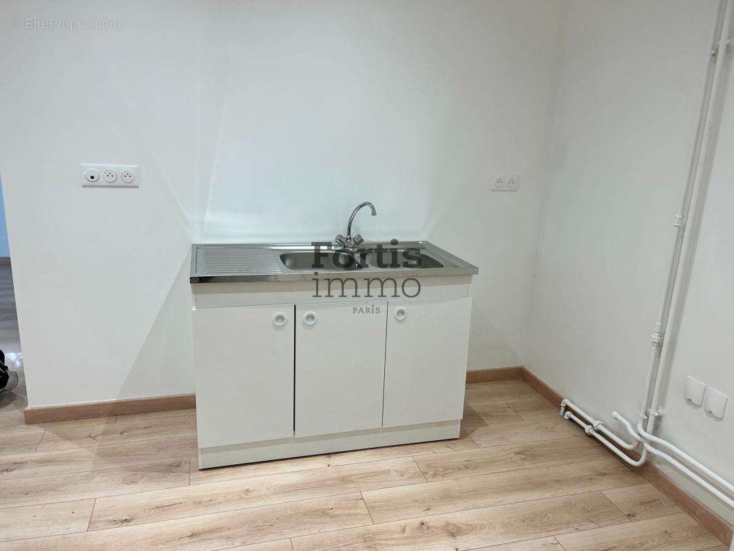 Appartement à PARIS-12E