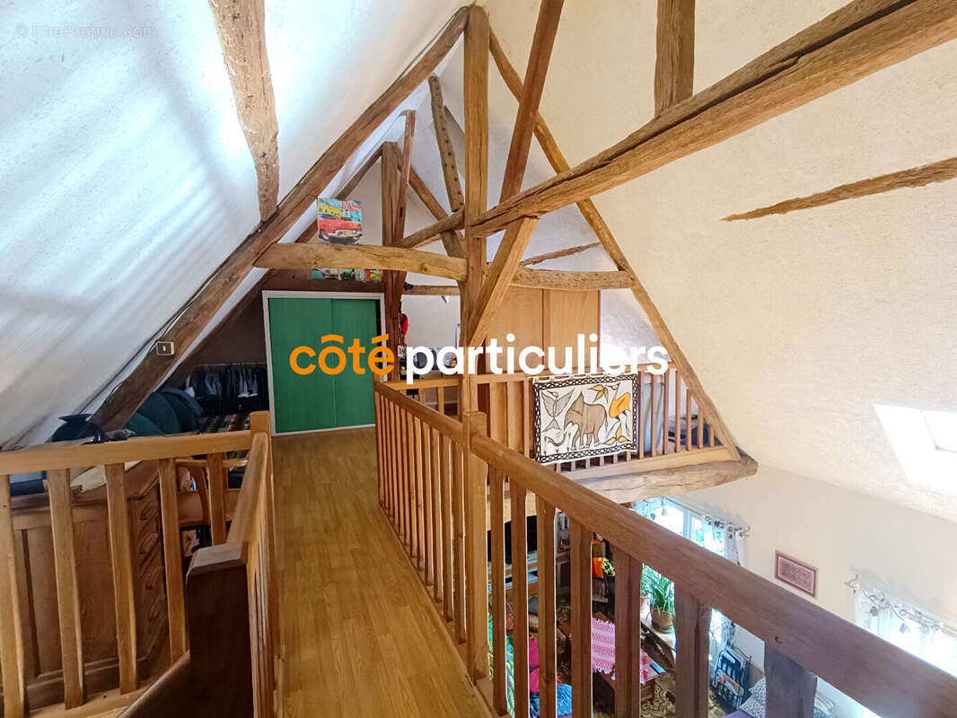 Maison à BEAUMONT-LA-RONCE