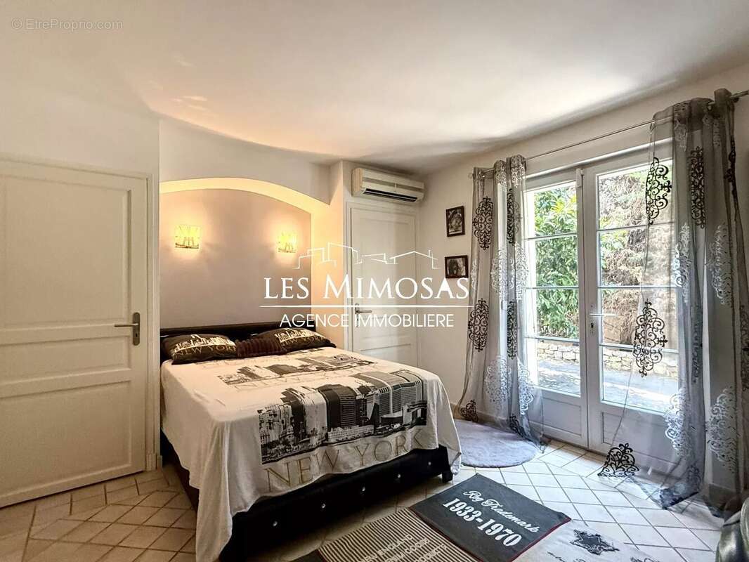 Maison à FREJUS