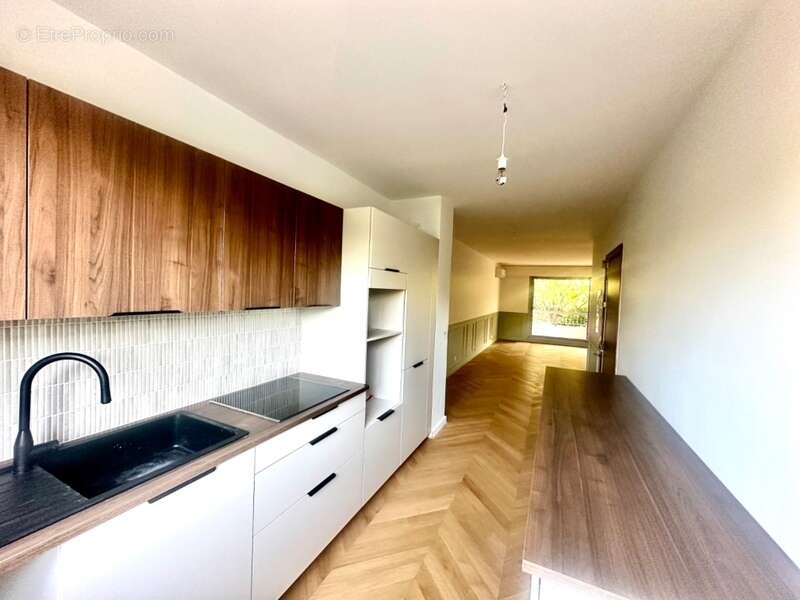 Appartement à MARSEILLE-9E