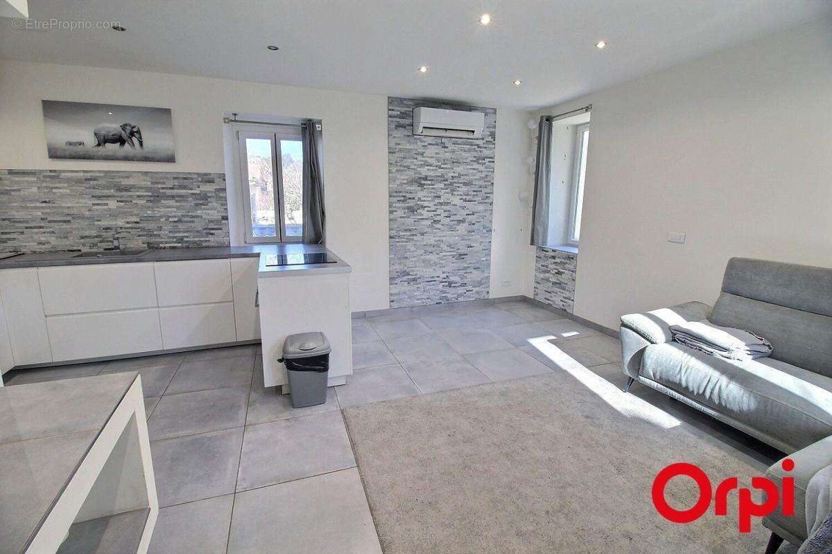 Appartement à MARSEILLE-12E