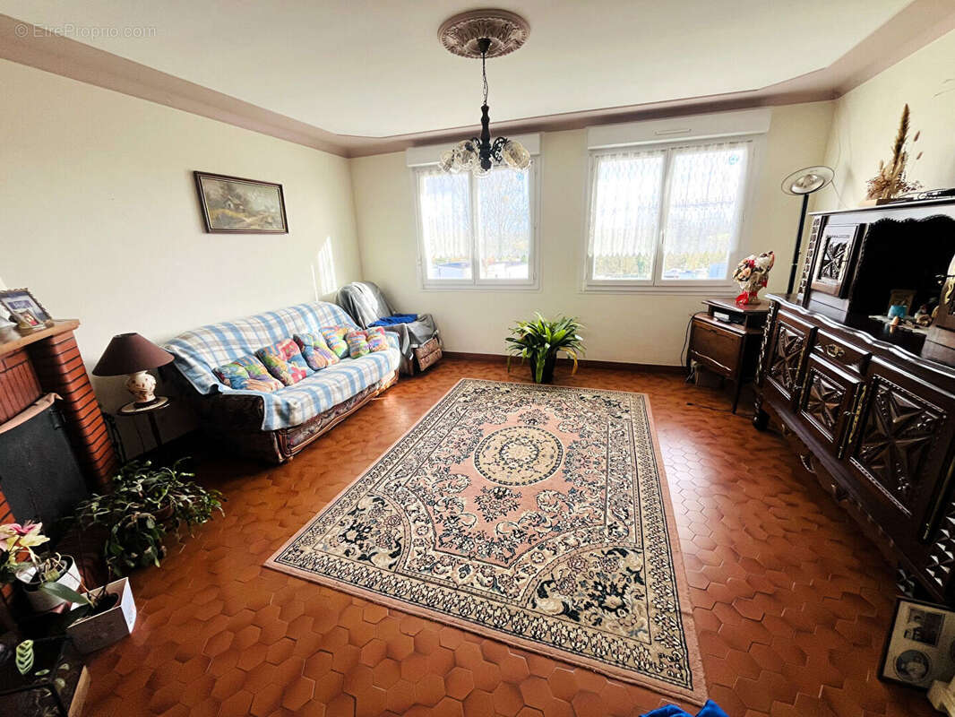 Maison à BAGUER-PICAN