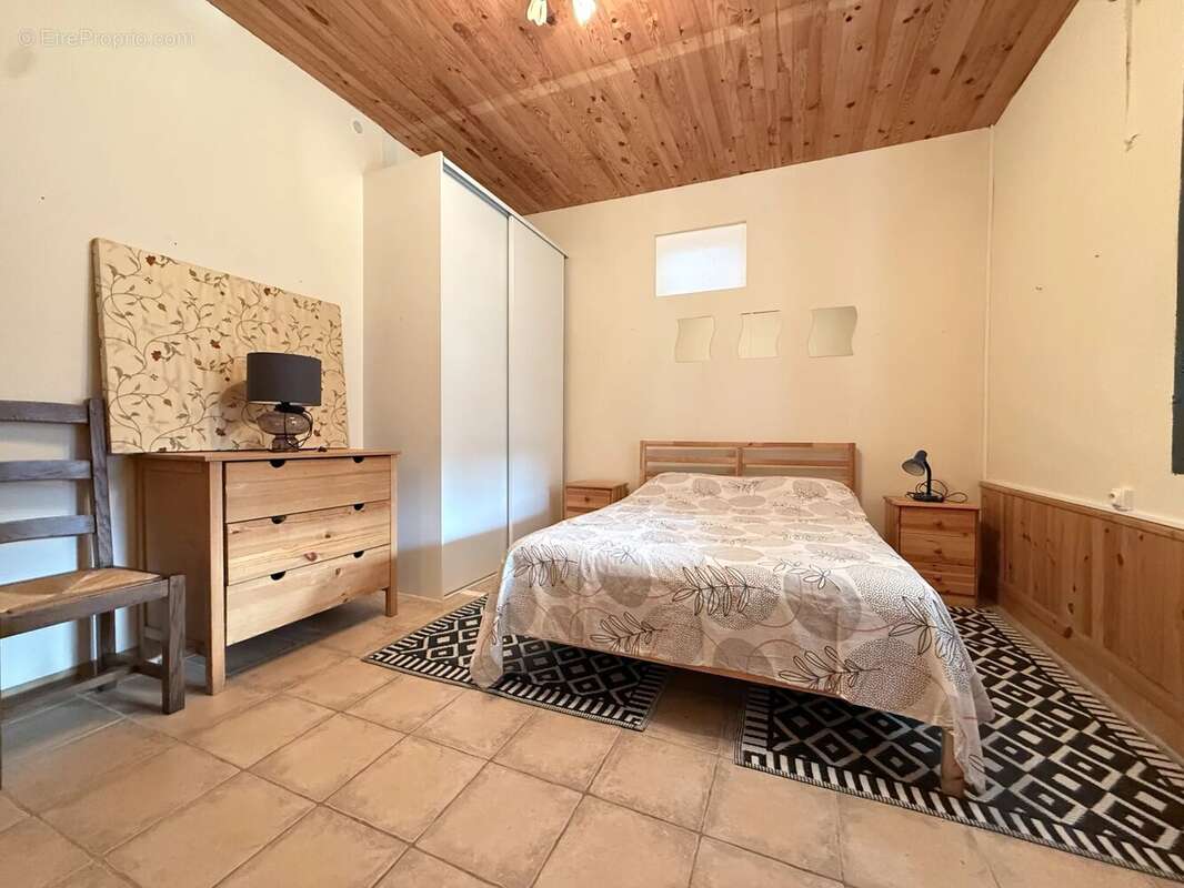 Maison à NANTEUIL-EN-VALLEE