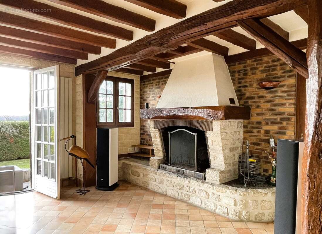 Maison à THOIRY