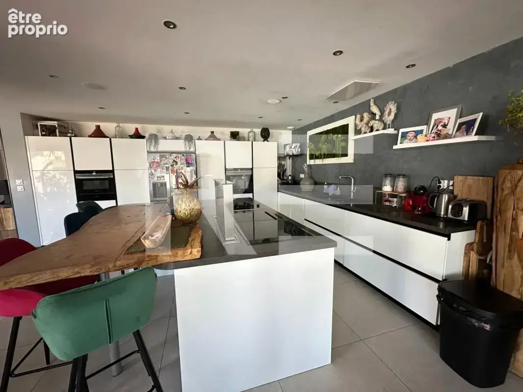 Villa d'exception 317 m2 avec piscine à Aigues-Mortes - photo 4