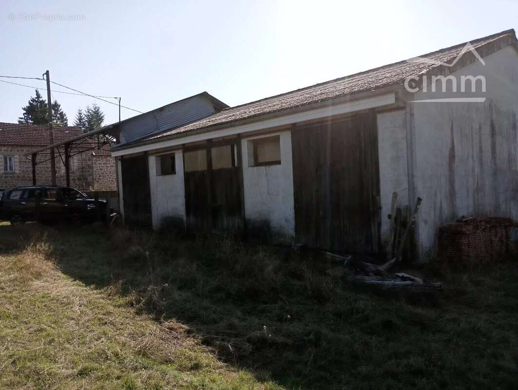 Maison à ROYERE-DE-VASSIVIERE