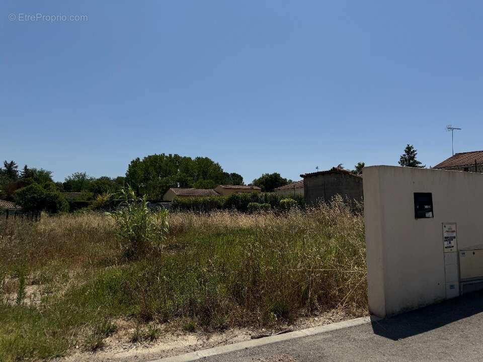 Terrain à SAUSSINES