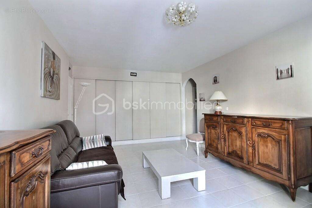 Appartement à ROSNY-SOUS-BOIS