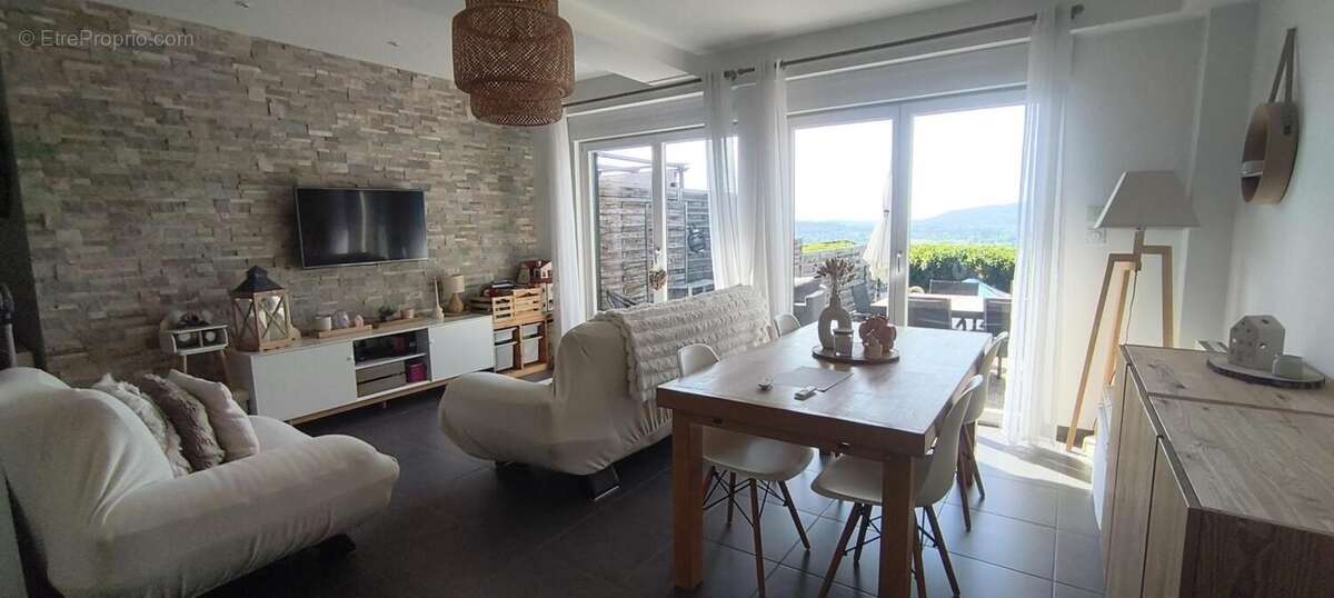 Photo 3 - Maison à REYRIEUX