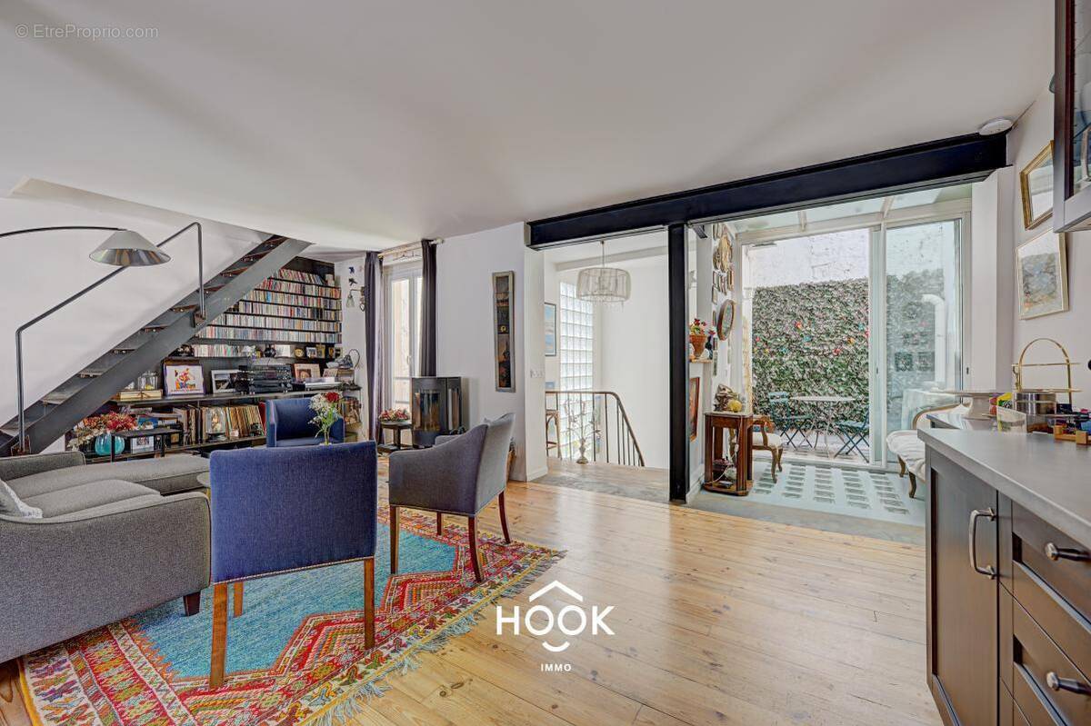 Maison à PARIS-11E