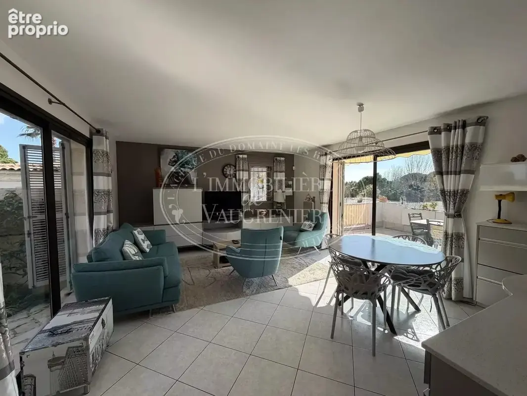 Vente hauts de vaugrenier villa-patio 3 pièces  660 000.-€ - photo 2