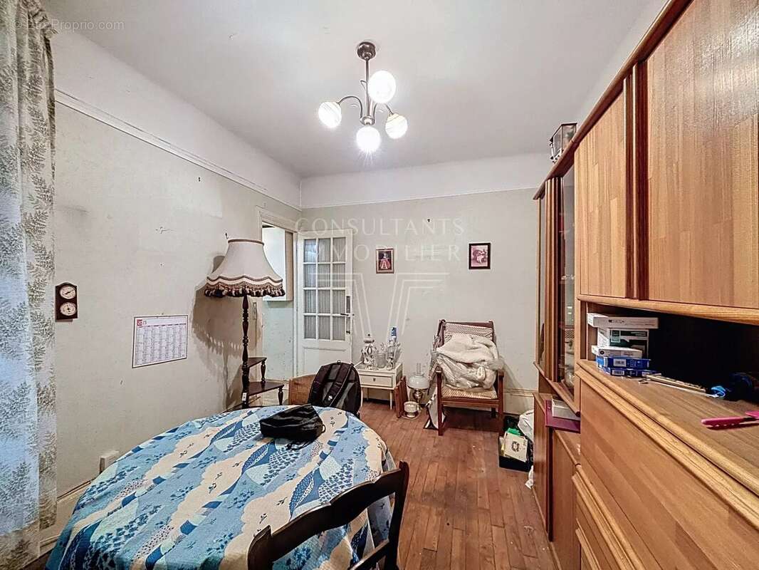 Appartement à LEVALLOIS-PERRET