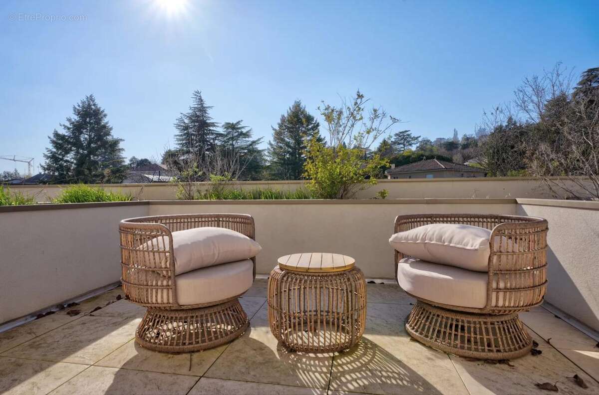 Appartement à SAINT-CYR-AU-MONT-D'OR