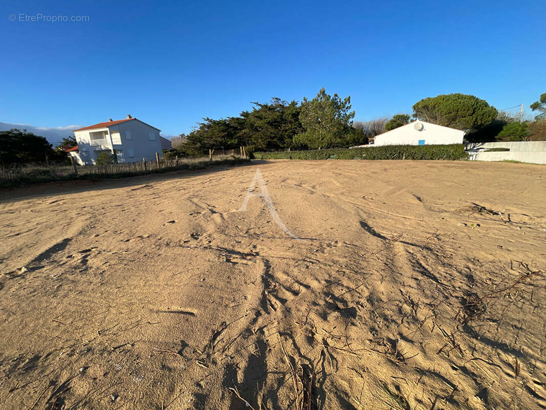Terrain à BRETIGNOLLES-SUR-MER