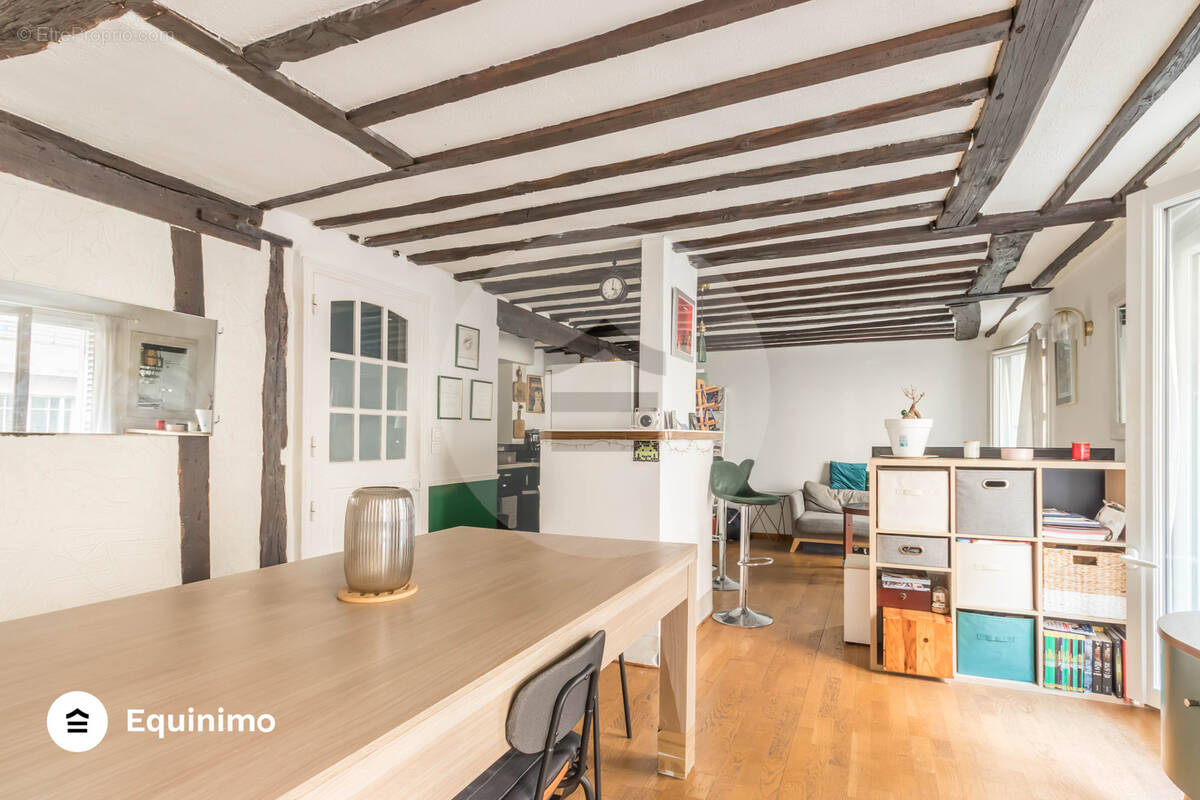 Appartement à PARIS-9E