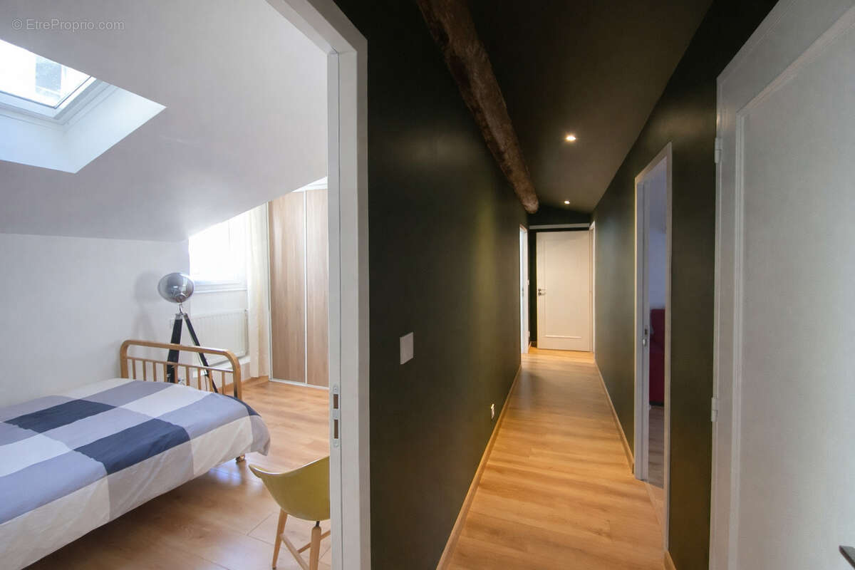 Appartement à SAINT-ETIENNE