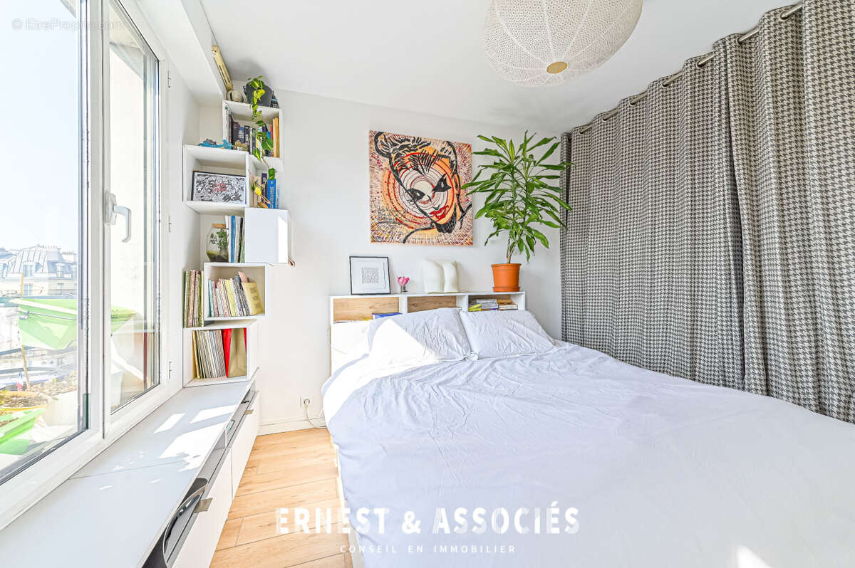 Appartement à PARIS-18E