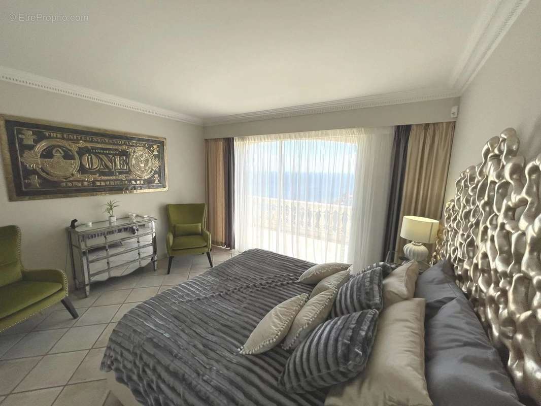 Maison à THEOULE-SUR-MER