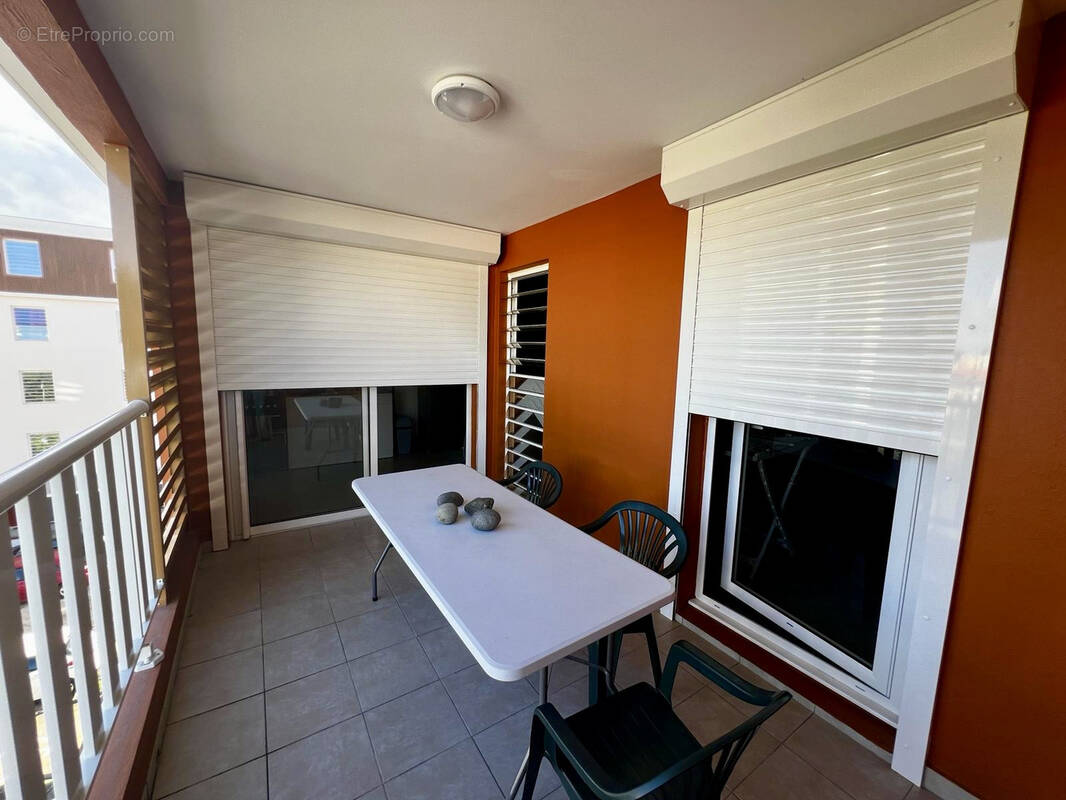 Appartement à LES ABYMES