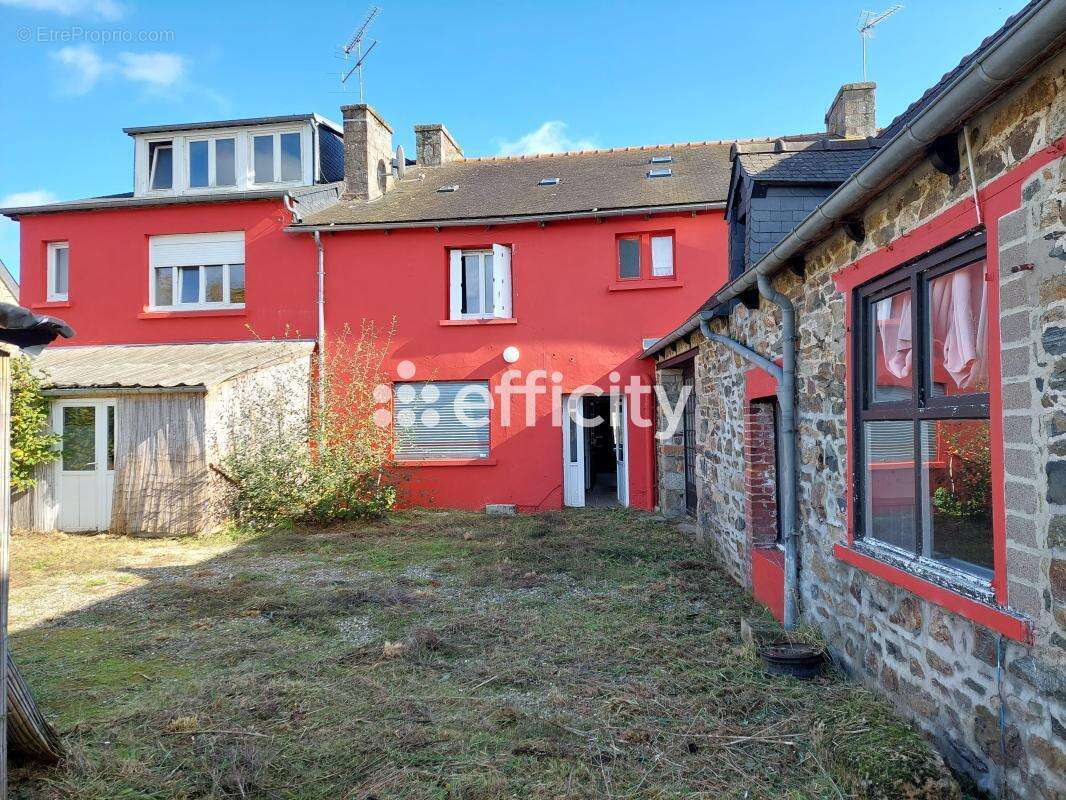 Appartement à SAINT-CLET