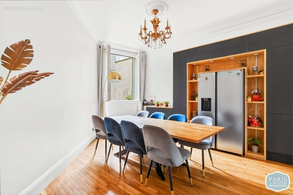 Appartement à NEUILLY-SUR-SEINE