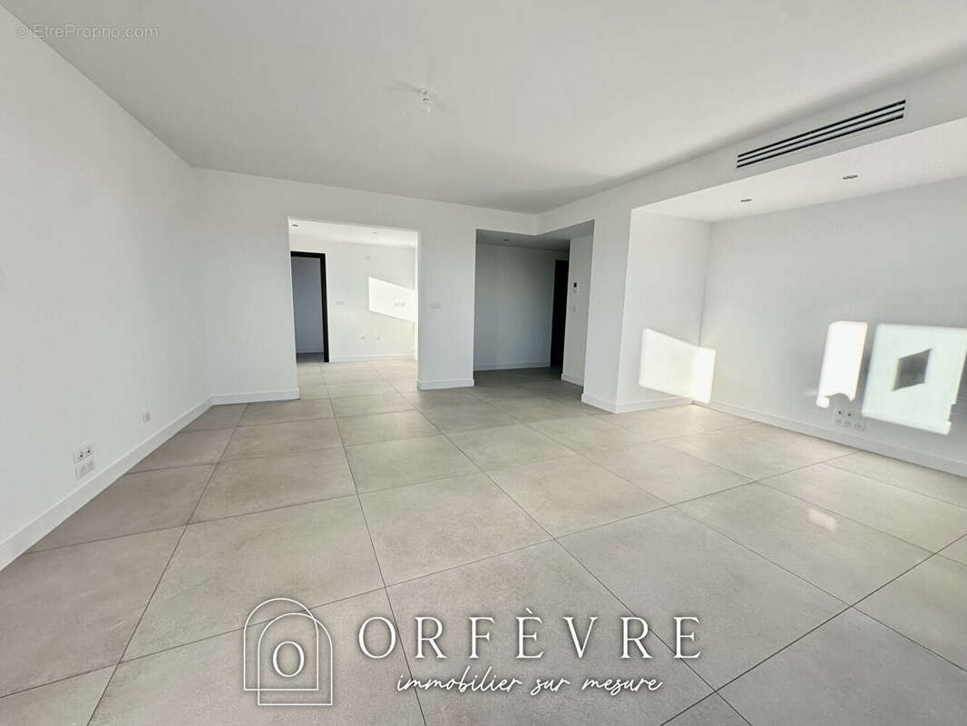 Appartement à CASTRIES