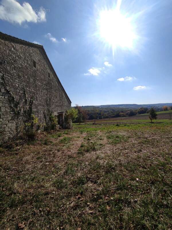 Maison à MONTDOUMERC