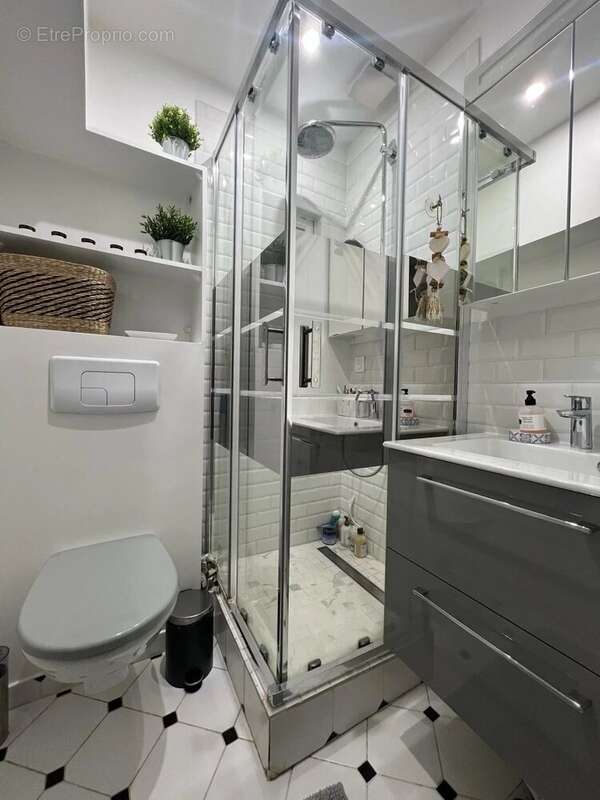 Appartement à PARIS-3E