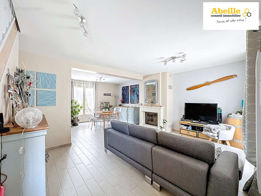 Maison à SOUZY-LA-BRICHE